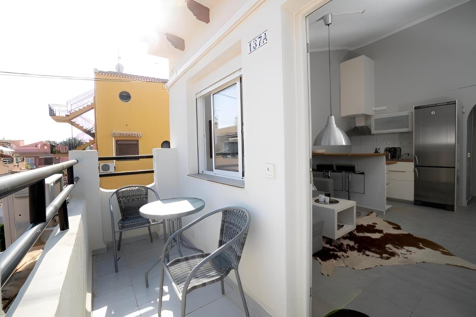 Апартаменти Sunny Bungalow Near The Sea And Petanque Field Торрев'єха Екстер'єр фото